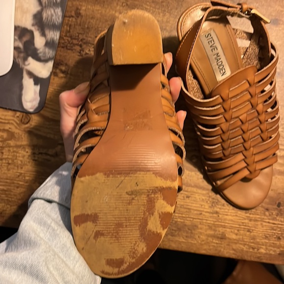 Steve Madden Summer Tan Slingback Heels Sandals (Faux Leather) - Picture 5 of 5